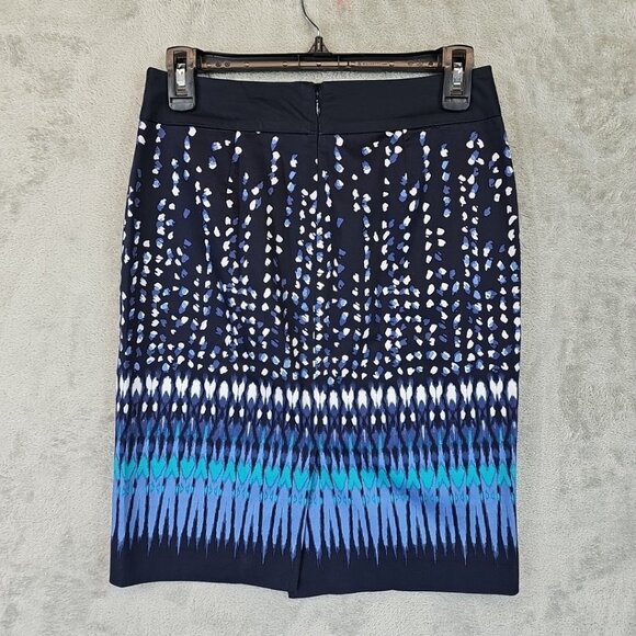 Ann Taylor Printed Pencil Skirt Womens Size 0 Blue Lined Back Slit Office Work - Picture 2 of 9